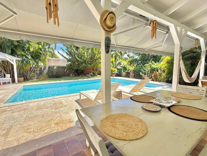 Location de vacances pour 4 personnes, avec terrasse et piscine à Case-Pilote - 3