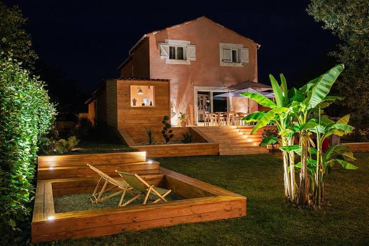 Villa für 7 Personen, mit Whirlpool und Garten - 1