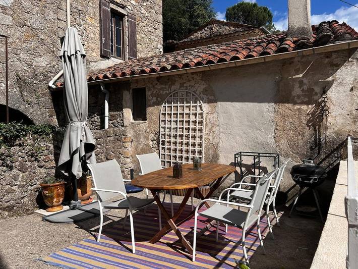 Gîte pour 5 personnes, avec vue et terrasse, animaux acceptés à Saint-André-de-Majencoules - 4