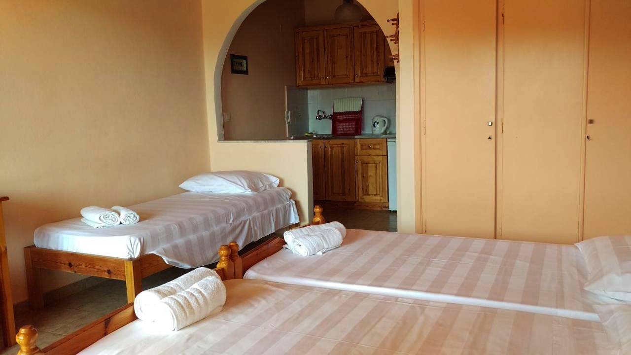 Paradise Studios in Paleokastritsa, Corfou
