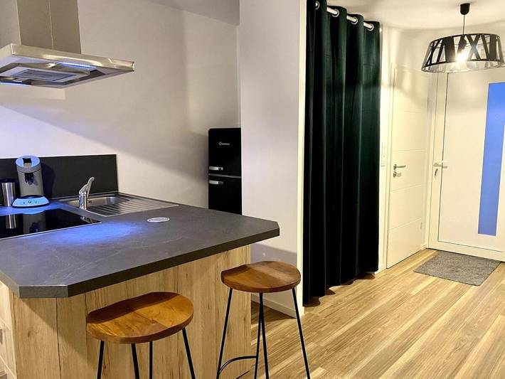 Gîte pour 3 personnes, avec vue et jardin dans Stuckange