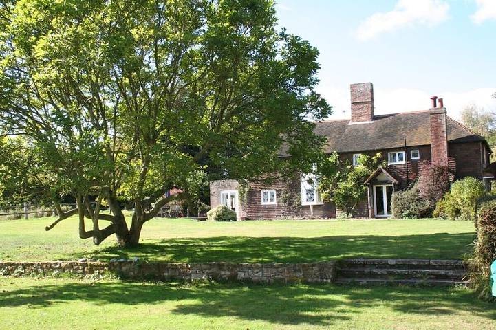 Holiday rental for 10 people, with garden, with pets in East Sussex