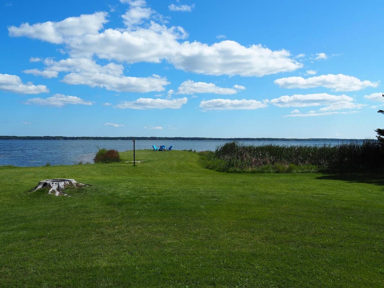 Ganze Wohnung, Malabar Cove - Lakefront, Quiet, and Relaxing! in Obere Halbinsel