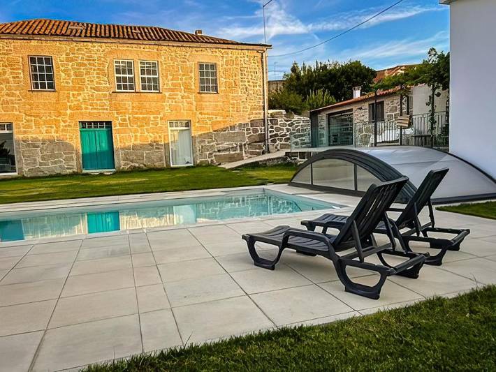 Casa de férias para 4 pessoas, com piscina e vista e ainda jardim em Trancoso (Portugal)