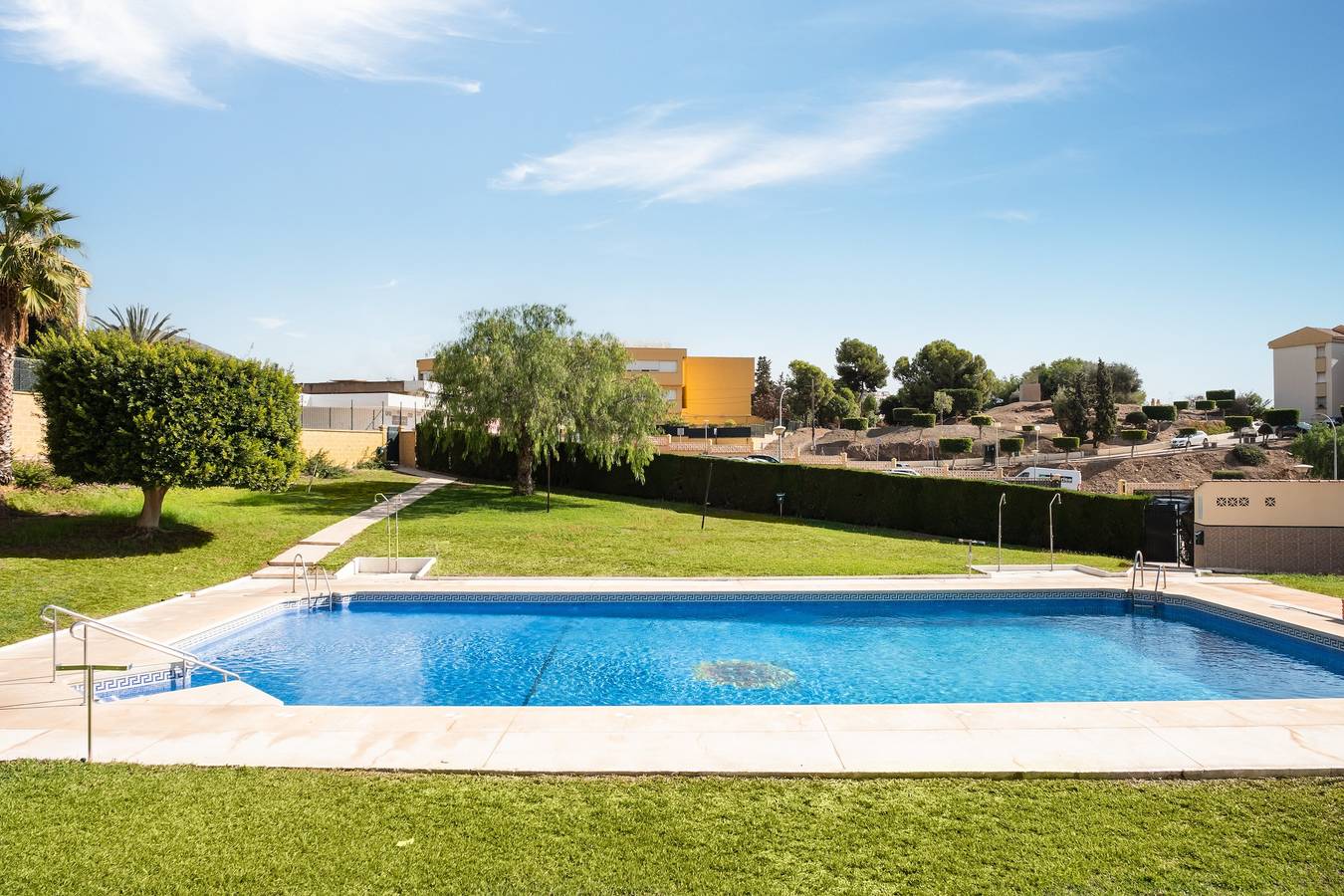 Cały apartament, Apartment 'Gran Sol Pool and Sea Views' with Sea Views and Air Conditioning in Rincón de la Victoria, Cordillera Penibética