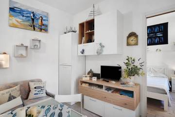Vacation Rental for 3 Guests in Imperia, Ligurian Alps, Picture 2