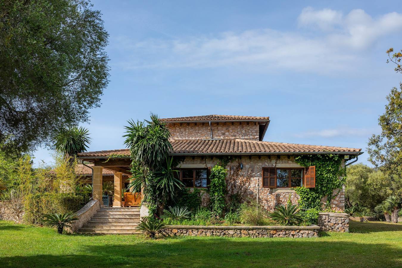 Holiday Villa Ribot con vistas a la montaña, piscina, Wi-Fi, jardín y terraza in Capdepera, Mallorca Este