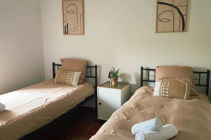 Maison de campagne pour 6 personnes, avec jardin à Grambois - 3
