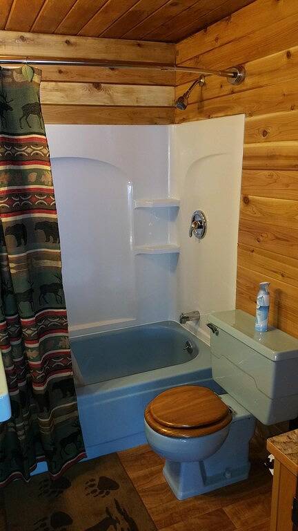 Am See Hütte in Cavanaugh Bay of Beautiful Priest Lake in Kaniksu Nationalwald