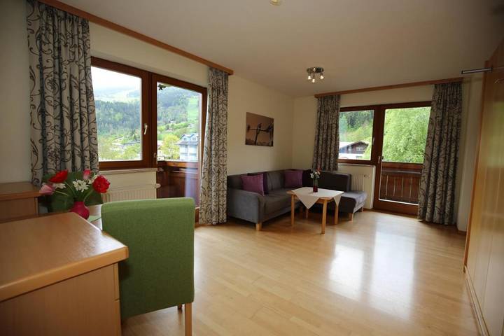 BnB für 3 Personen, mit Garten und Ausblick sowie Sauna in Schladming - 2