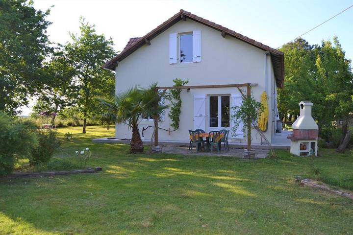 Location de vacances pour 9 personnes, avec piscine ainsi que jacuzzi et jardin, animaux acceptés dans Morcenx-la-Nouvelle - 2