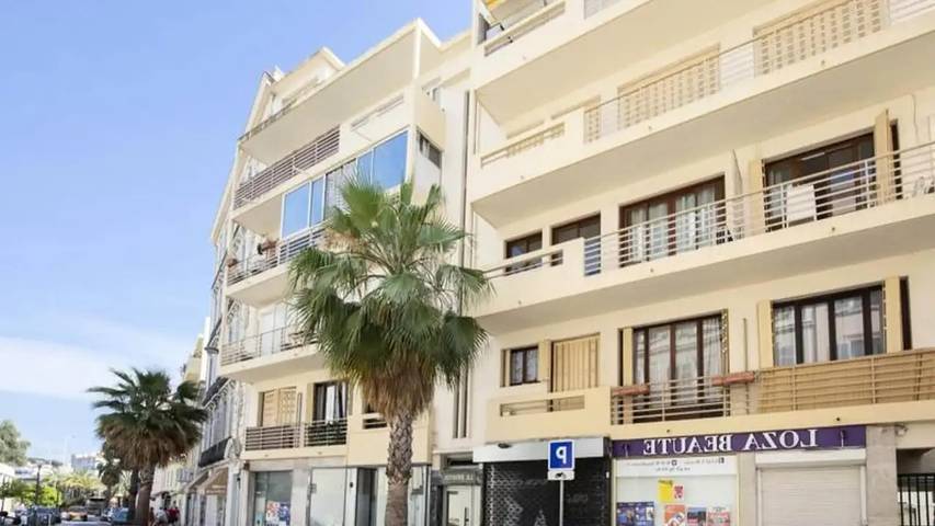 Gîte pour 6 personnes, avec Balcon et Terrasse dans Gare De Cannes