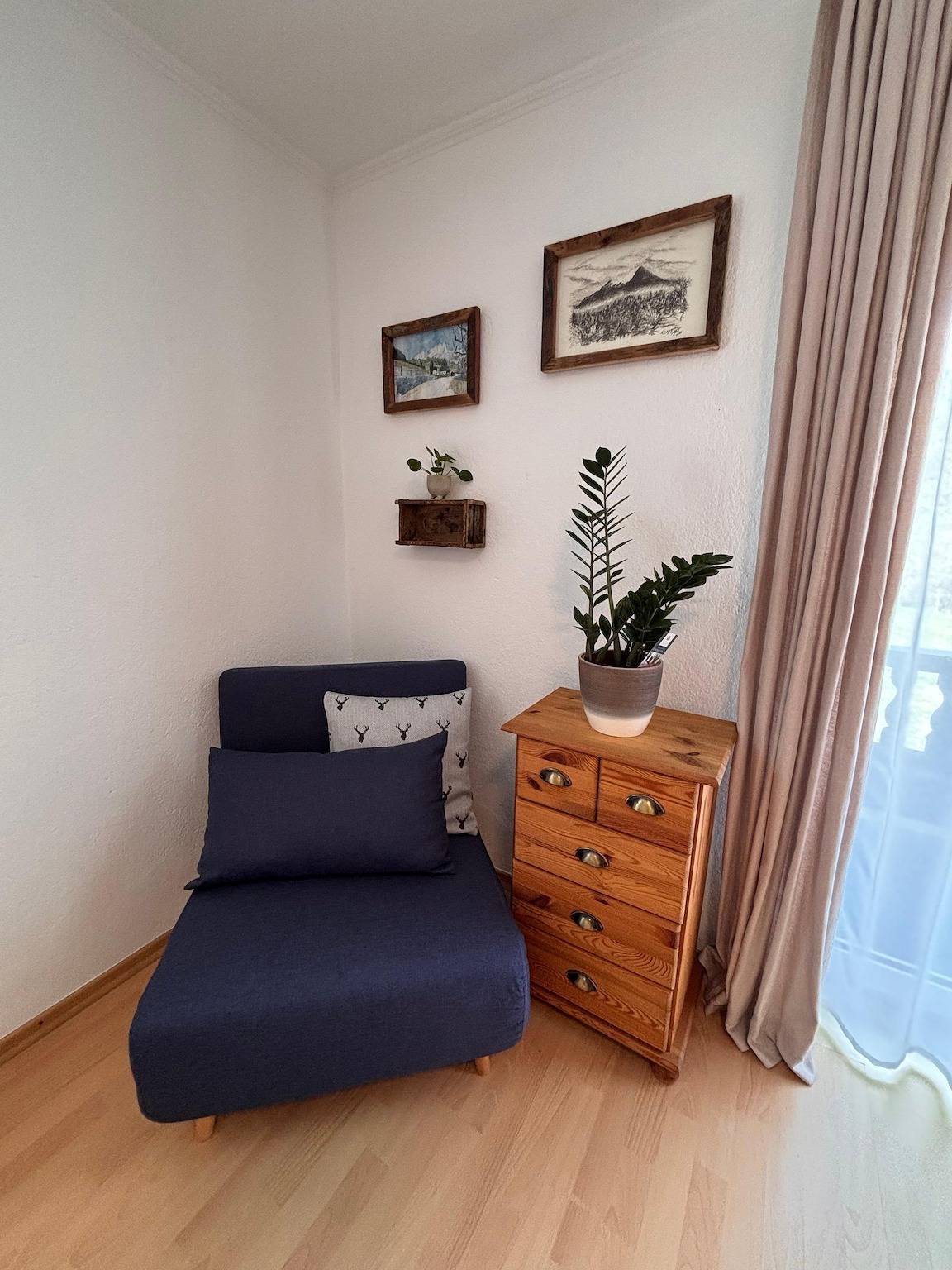 Ganze Ferienwohnung, Haus Auerhahn Ferienwohnungen - Ferienwohnung Nr. 2 - "Salzstube", 1-2 Personen, 33 qm, Balkon in Ramsau bei Berchtesgaden, Berchtesgadener Alpen