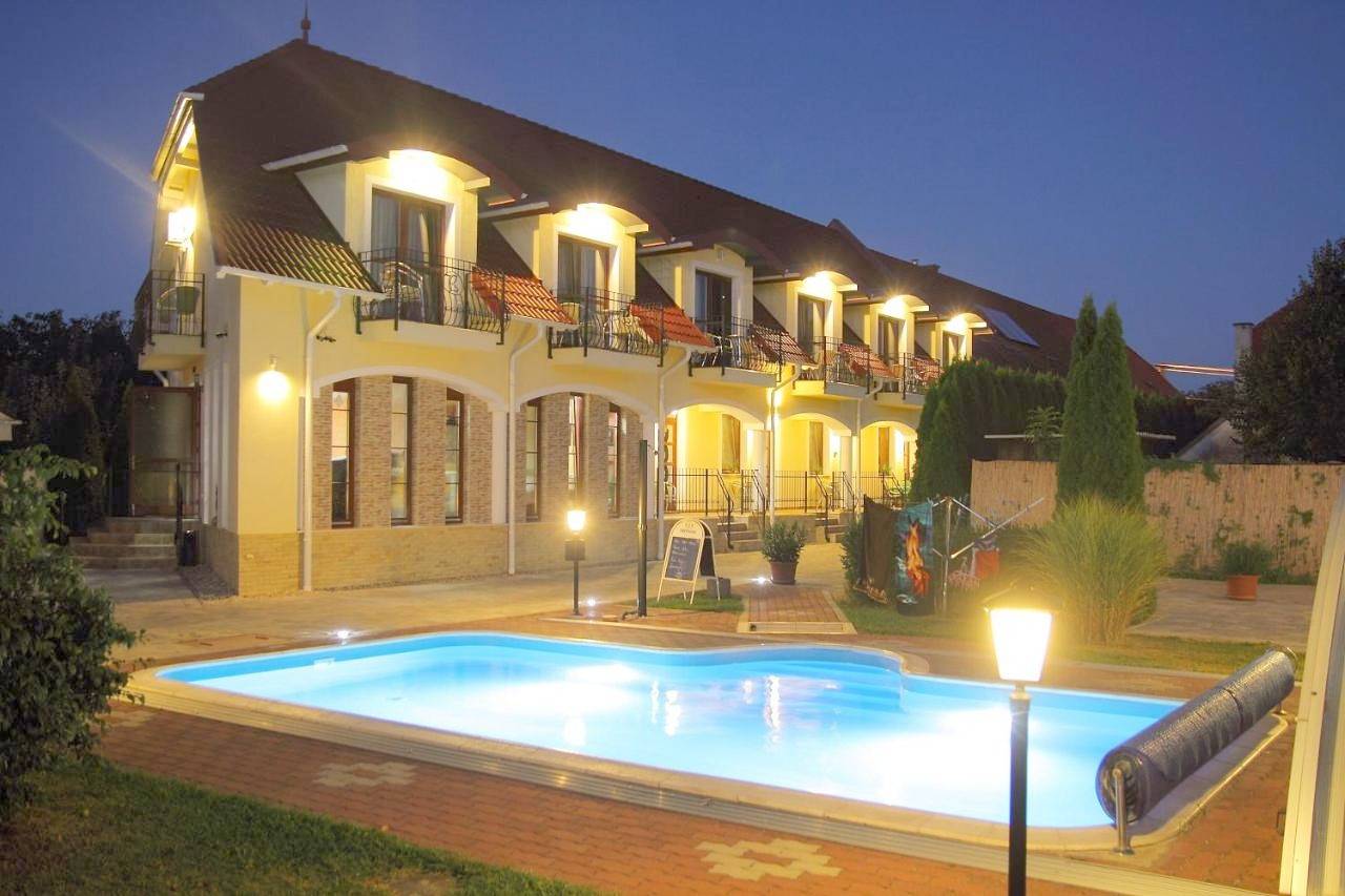 Bajor Panzió Aparthotel Bük-Bükfürdő, Adults Only 12plus in Bük, Komitat Eisenburg