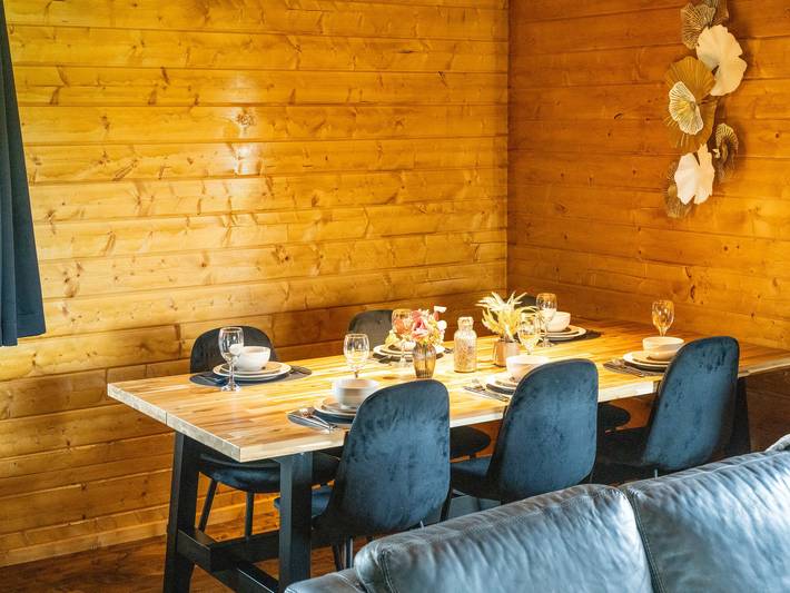 Chalet in Brabant nahe Naturreservaten in Valkenswaard, Nordbrabant