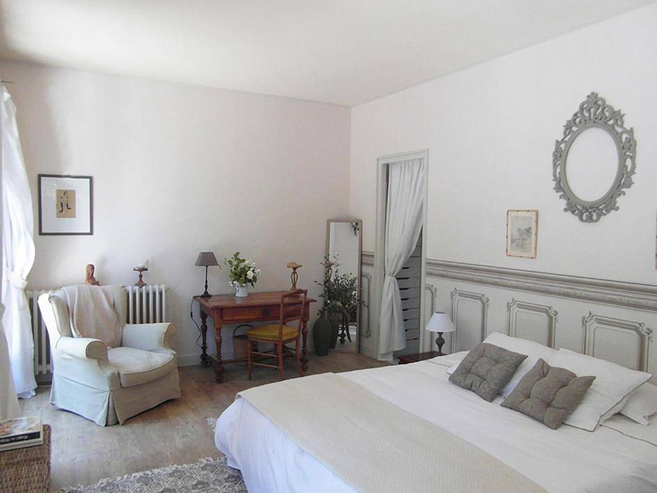 Suite with Terrace in Saint-Martial-de-Valette, Parc naturel régional Périgord-Limousin