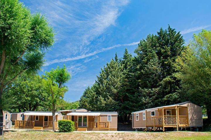 Camping pour 5 personnes, avec jardin