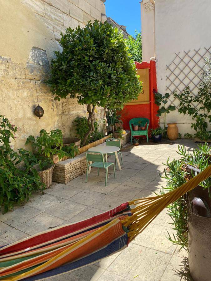 Location de vacances pour 7 personnes, avec jardin et terrasse à Fourques - 3