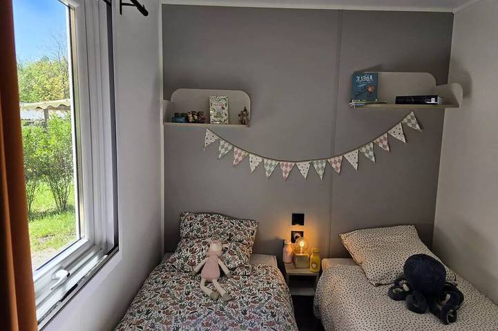 Mobil home pour 7 personnes dans Garde-Colombe - 3