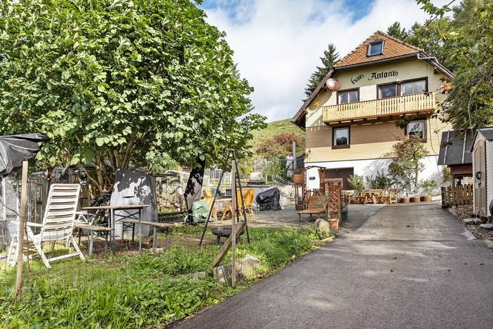 Ganze Wohnung, Ferienwohnung '2' mit Bergblick, Gemeinschaftsgarten und Wlan in Triberg, Mittlerer Schwarzwald