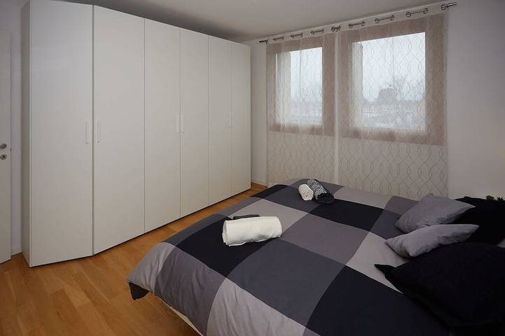 Ganze Wohnung, Aviano Center Comfortable Luxurious Free Parking Wifi in Aviano, Pordenone Provinz