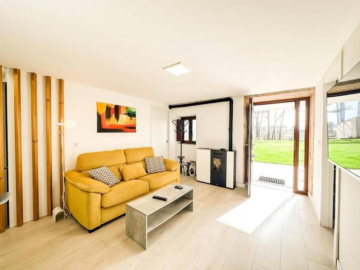 Casa rural para 4 personas, con jardín además de terraza y vistas, Se admiten mascotas en Costa da Morte