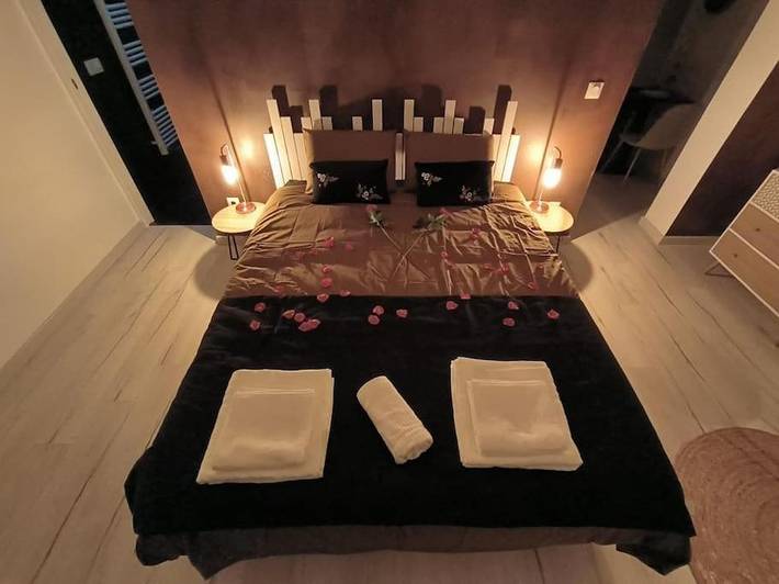 Appartement de vacances pour 2 personnes, avec jacuzzi dans la Loire - 2