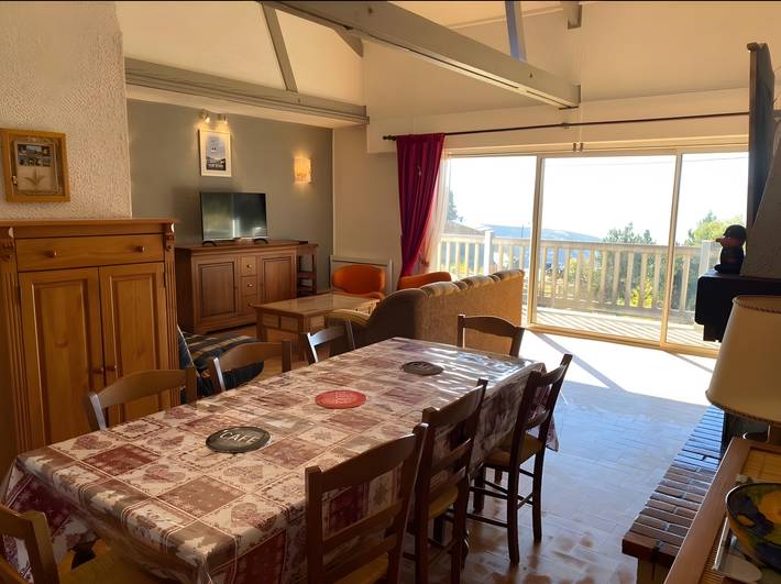 Location de vacances pour 8 personnes, avec jardin à Font-Romeu-Odeillo-Via