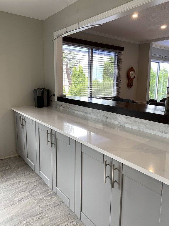 Vacation rental for 10 people, with balcony and hot tub in Penticton