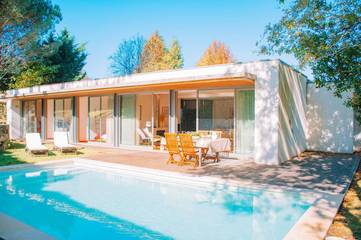 Cottage pour 6 personnes, avec vue ainsi que piscine et jardin dans Venade