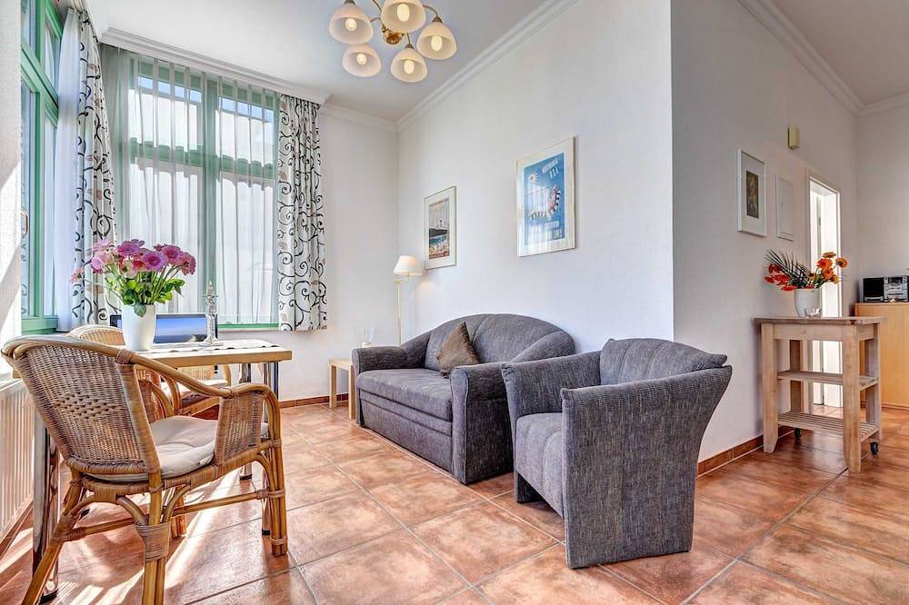 Villa Ostseewarte Whg. 5, Terrasse m. Strandkorb - Villa Ostseewarte, Strandnah, in Drei Kaiserbäder, Heringsdorf