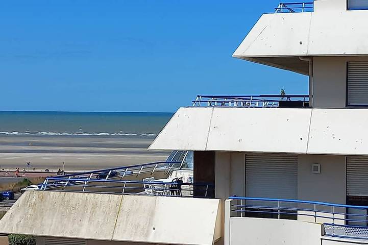 Location de vacances pour 4 personnes, avec balcon au Touquet-Paris-Plage