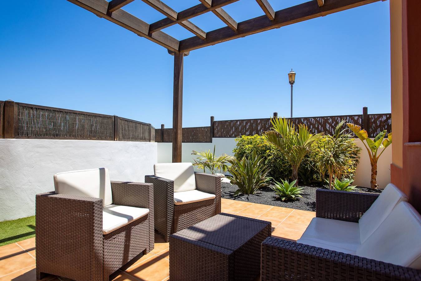 Casa de vacaciones "Leonor - Mirador de las Dunas" con vistas al mar, piscina y Wi-Fi in Geafond, La Oliva