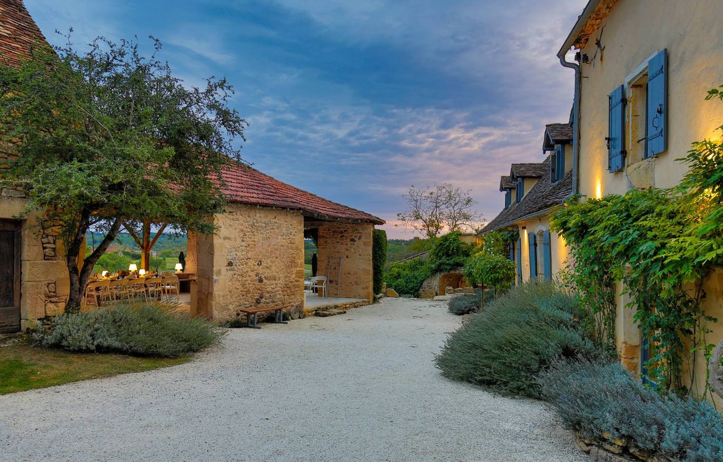 Maison de Vacances 'Le Mas' avec Piscine Privée, Terrasse Privée et Wi-Fi in Sainte-Croix (France), Périgord Pourpre