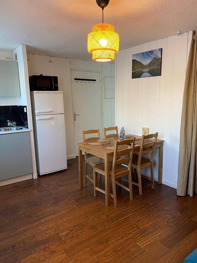 Appartement entier, One-Bedroom Apartment in Allemond, Parc national des Écrins