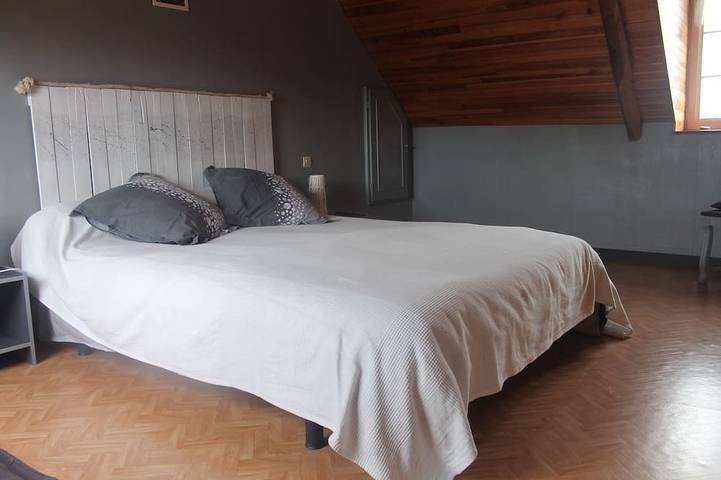 Location de vacances pour 11 personnes, avec jardin et terrasse à Pléboulle - 2