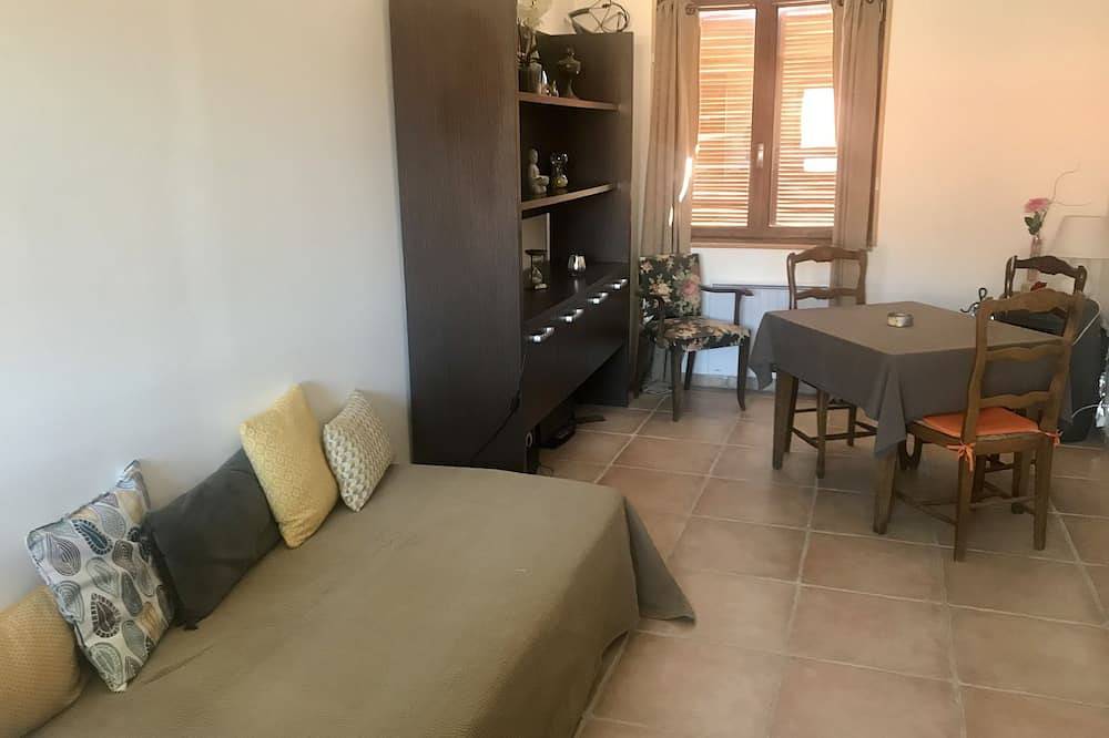 Appartement entier, Joli et confortable F2 Eccica-Suarella in Eccica-Suarella, Région d'Ajaccio
