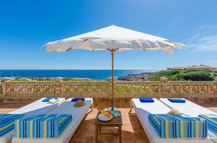 Finca für 6 Personen, mit Terrasse in S'Illot Cala Morlanda