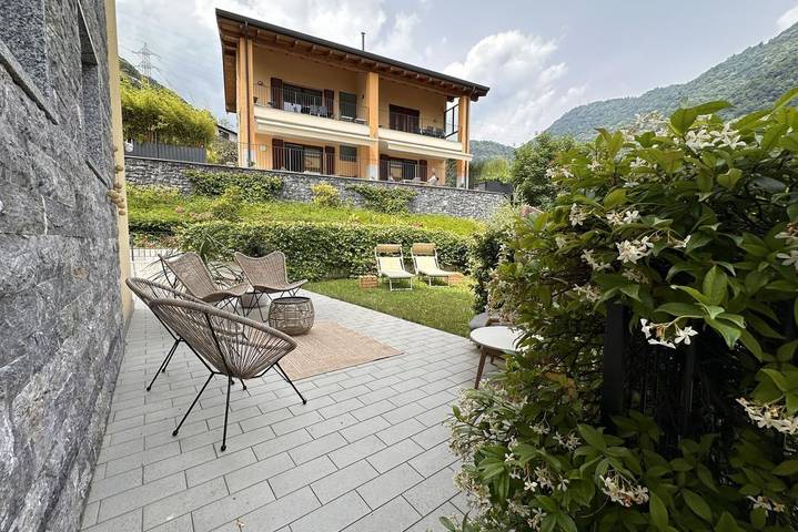 Gîte pour 4 personnes, avec piscine ainsi que vue sur le lac et jardin à Argegno - 2