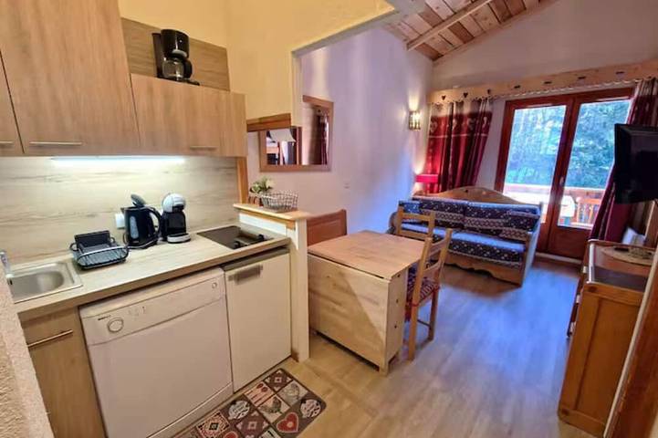 Apartamento entero, An apartment for 4 to 6 people—perfect for a weekend getaway in Valfréjus, Modane