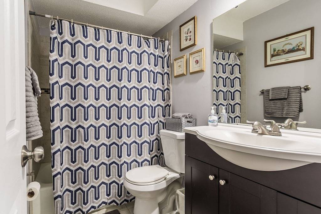 Vacation House for 12 Guests in Overland Park, Kansas