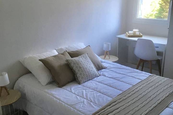 Gîte pour 4 personnes, avec balcon dans Plage Caroual - 2