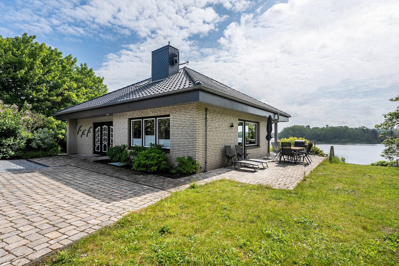 Ferienhaus 'Haus Am See' mit Seeblick, privater Terrasse und Wlan in Bornhöved, Südliche Ostseeküste