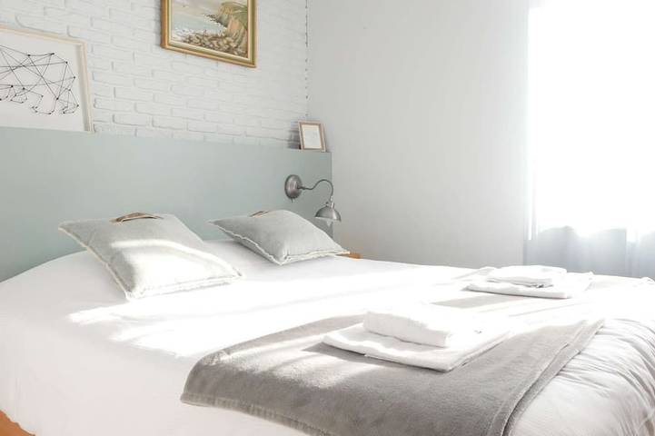 Location de vacances pour 10 personnes, avec jardin et terrasse à Belle-et-Houllefort - 2