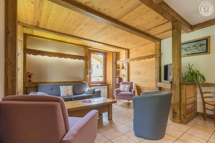 Gîte pour 6 personnes, avec jardin à Flumet - 4