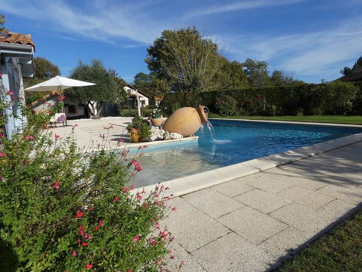 Gîte pour 2 personnes, avec vue et jardin ainsi que terrasse et piscine dans les Landes - 2