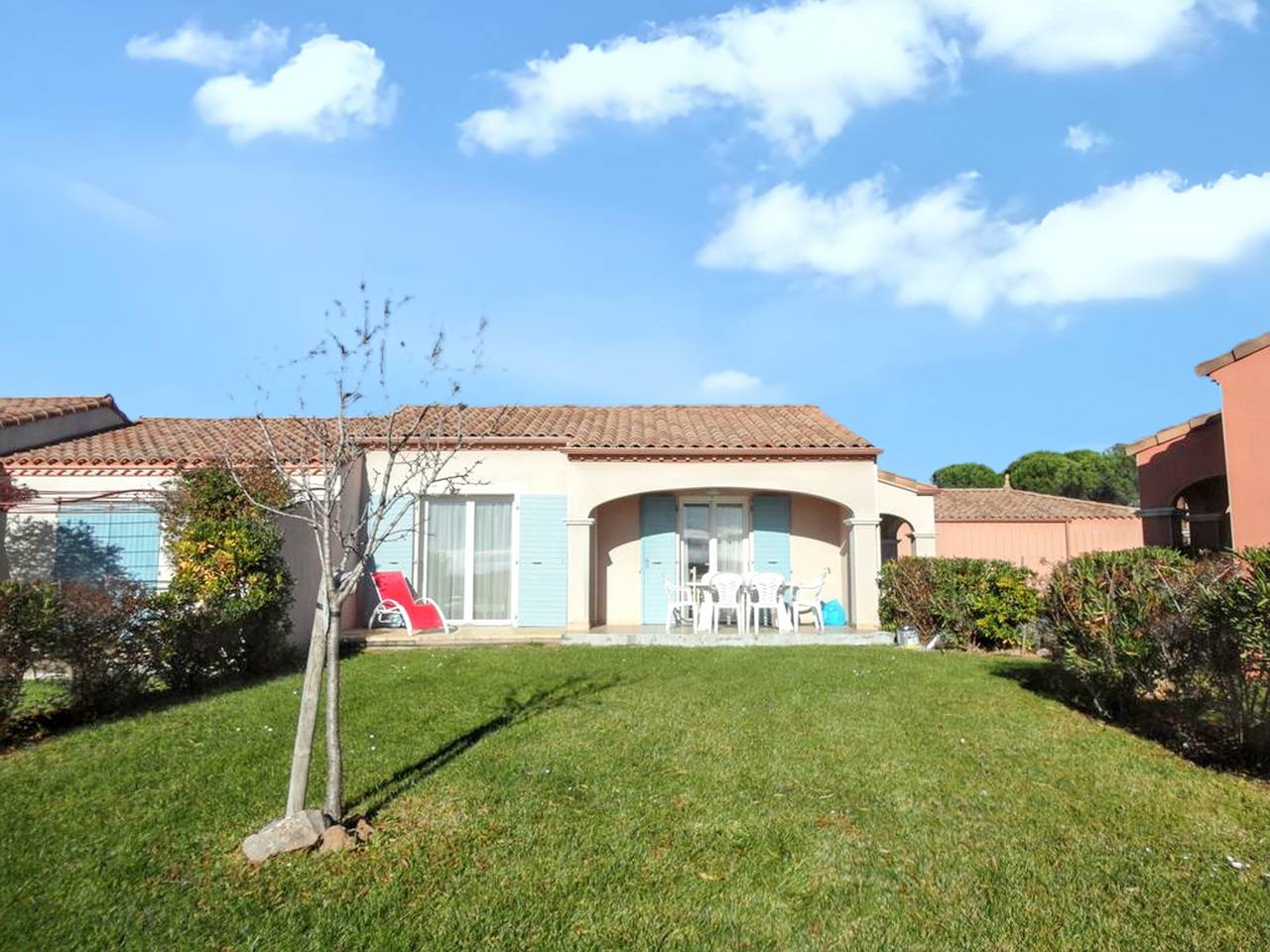 Charmantes Haus in Homps + Garten mit Seeblick in Homps, Narbonne und Umgebung