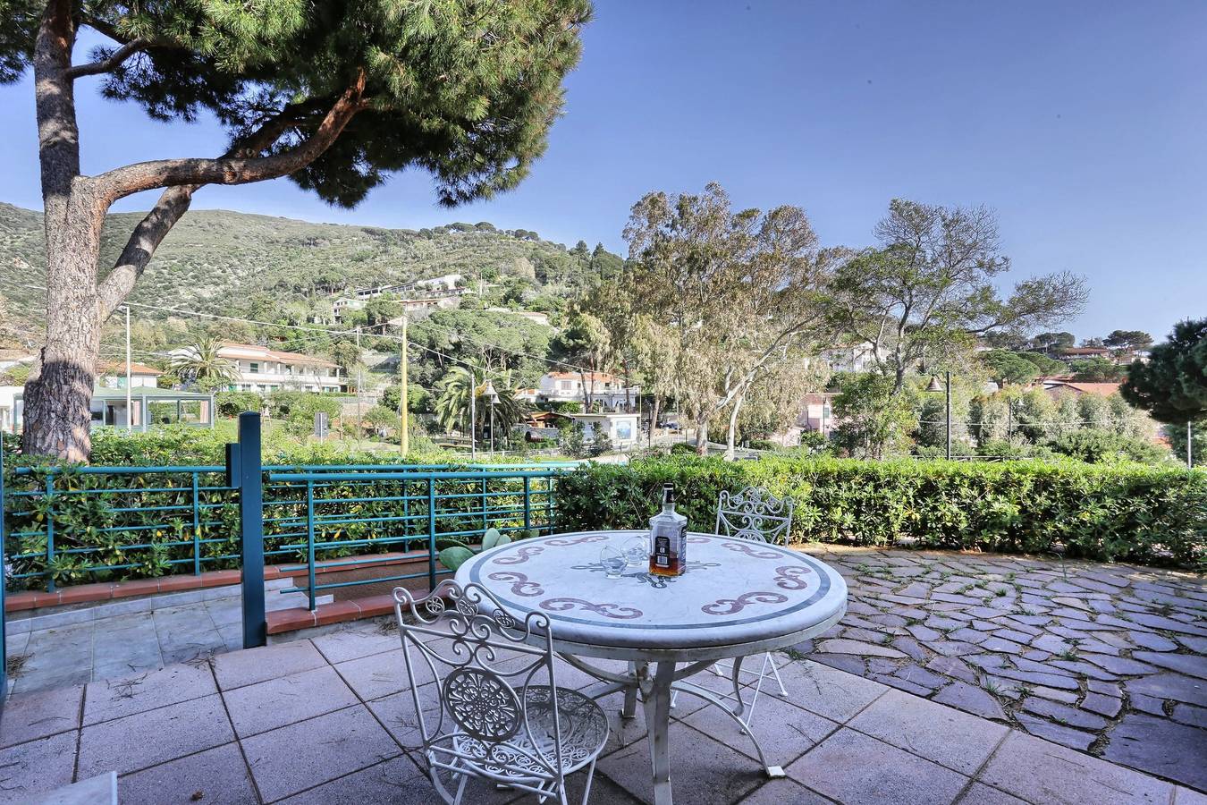 Entire apartment, Beautiful apartment with sea view - La Magnolia in Morcone, Elba