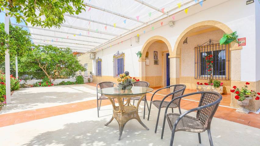 La Casa del Flamenco Fuente Palmera by Ruralidays in Écija, Provincia de Sevilla