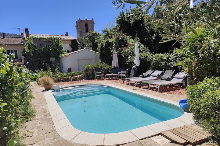 Maison de vacances pour 7 personnes, avec piscine ainsi que jardin et jacuzzi, animaux acceptés - 1